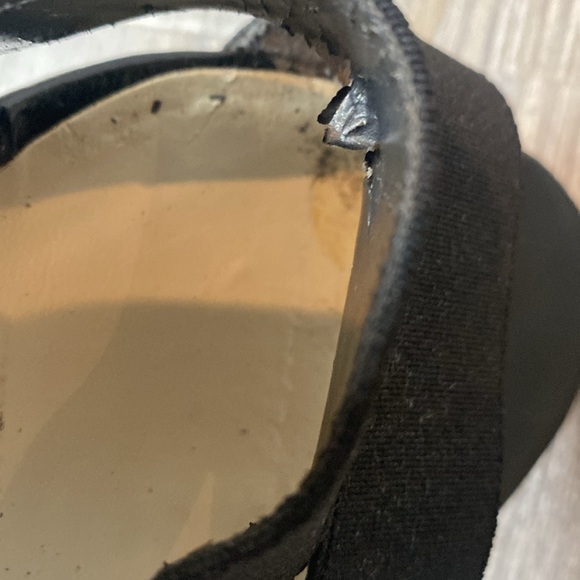 Bandolino Black Wedged High Heels Elastic Crisscrossing Straps Size 8M - Picture 12 of 13